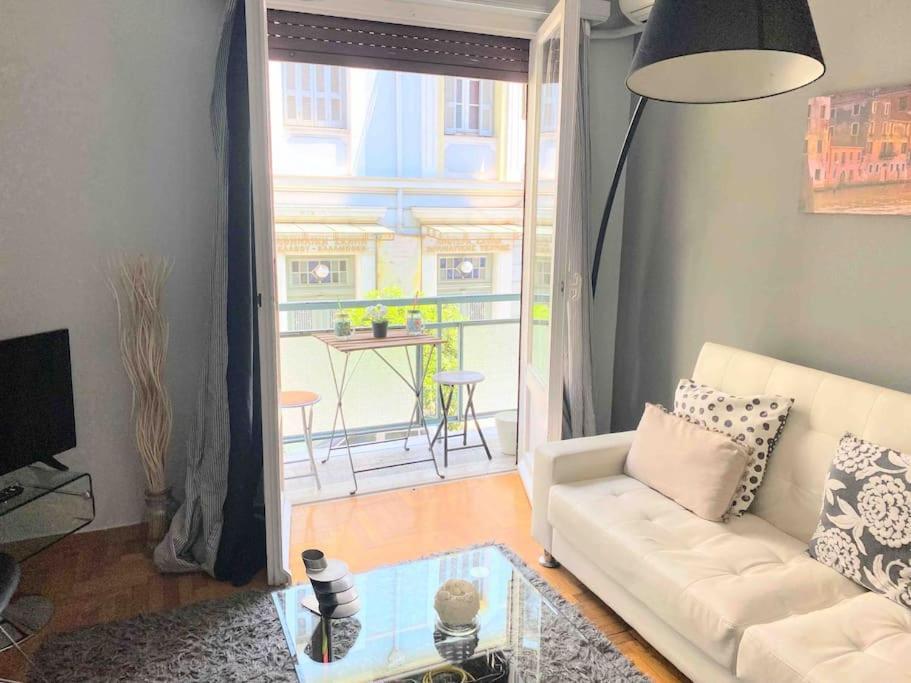 2Bdr Olympianzeus Apt With Netflix Athene Buitenkant foto