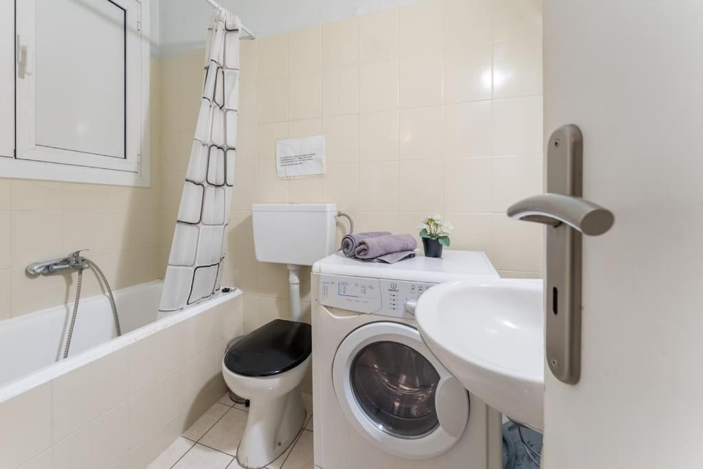 2Bdr Olympianzeus Apt With Netflix Athene Buitenkant foto